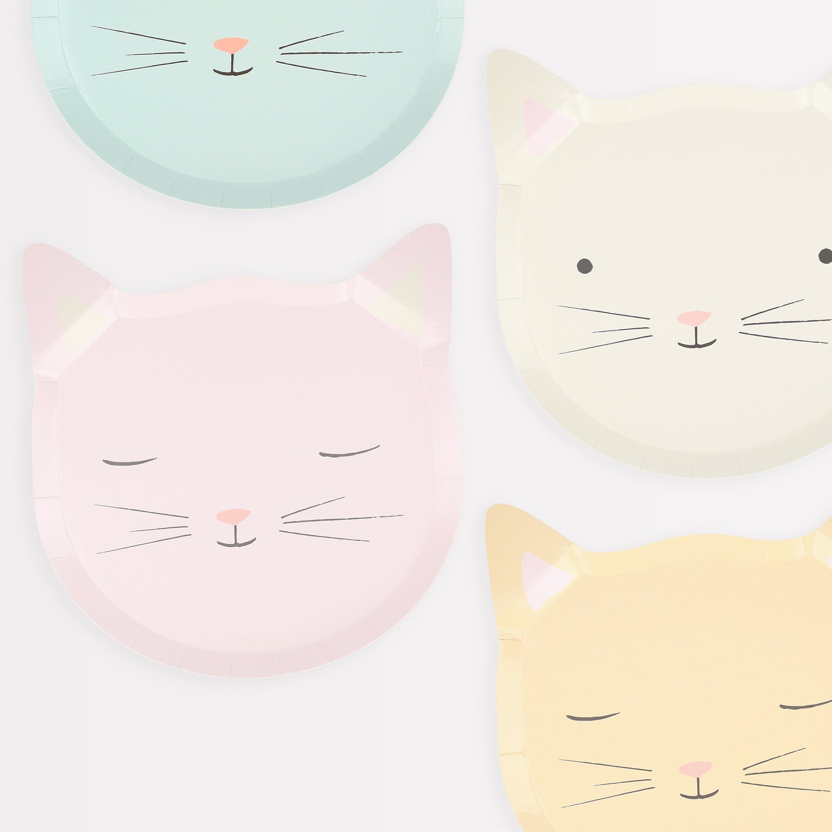 Cute Kitten Plates (x 8)